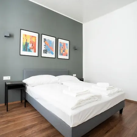 Lovely 2-Bedroom Apartment Next To Praterstern Vienna Exterior photo