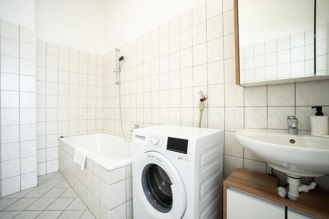 Lovely 2-bedroom Next To Praterstern Vienna